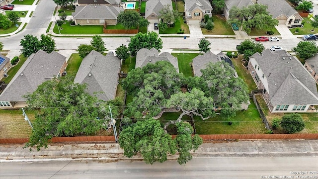 birds eye view of property featuring a residential view
