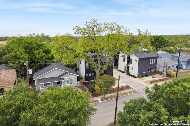 drone / aerial view featuring a residential view