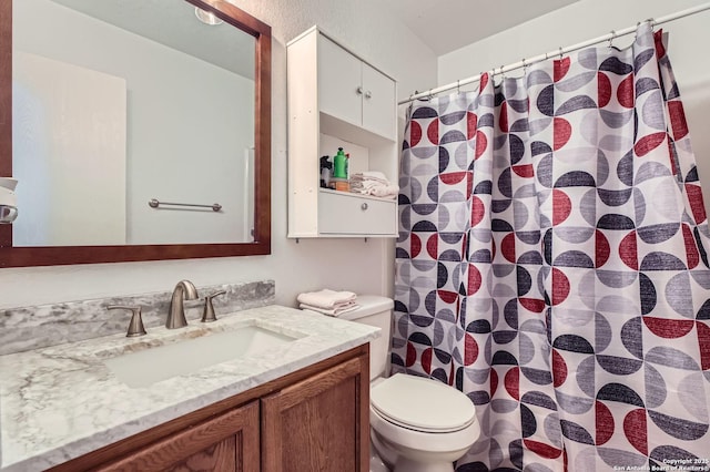 5402 Palamon Farm, San Antonio, TX 78228 - full bath featuring curtained shower, toilet, and vanity