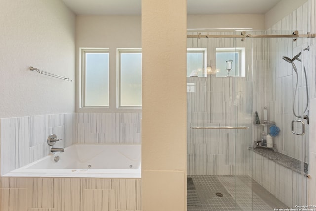 30336 Setterfeld Cir, Fair Oaks Ranch, TX 78015 - full bathroom with a whirlpool tub and a shower stall