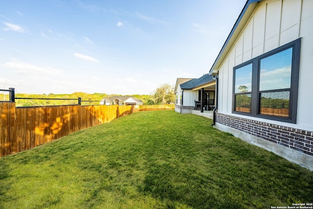 132 Ash Pkwy, La Vernia, TX 78121 - view of yard featuring fence