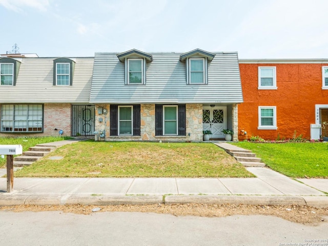7906 Winsford, San Antonio, TX 78239 - multi unit property with a front lawn