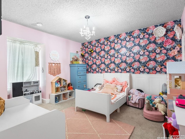 7906 Winsford, San Antonio, TX 78239 - bedroom with a chandelier, wallpapered walls, and light colored carpet