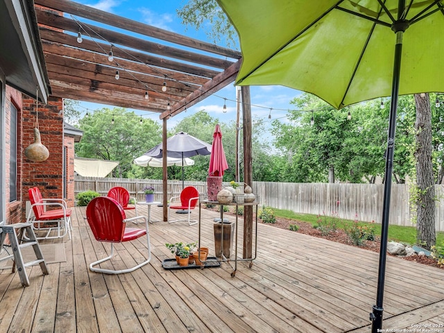 286 Iron Kettle, Universal City, TX 78148 - wooden deck with a fenced backyard