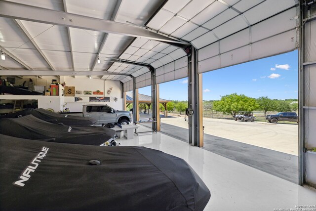 148 Lakecreek, New Braunfels, TX 78130 - view of garage