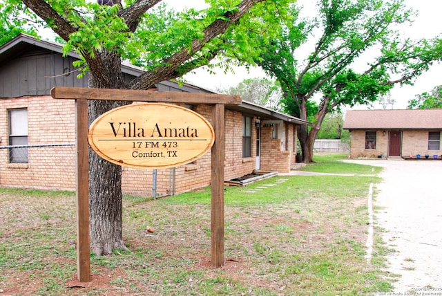 17 Fm 473, Comfort, TX 78013 - community / neighborhood sign with a lawn