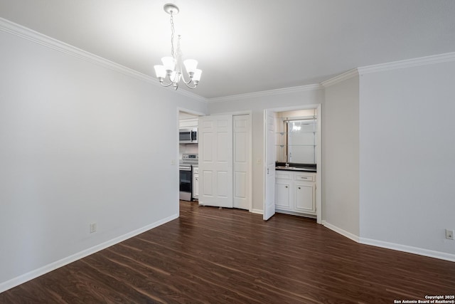 unfurnished dining area with baseboards, a notable chandelier, dark wood-style flooring, and crown molding
