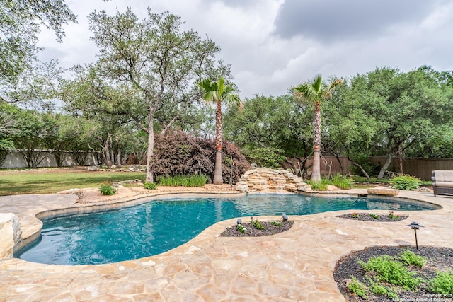 831 Fawnway, San Antonio, TX 78260 - view of pool featuring a fenced backyard, a fenced in pool, and a patio area