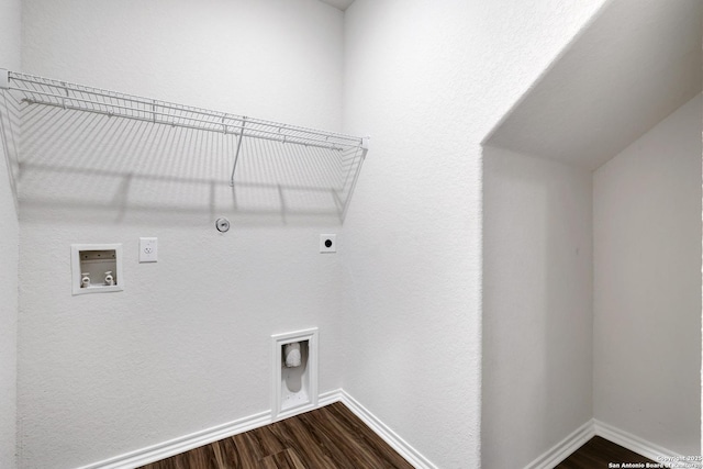 9416 Tennant Ln, Converse, TX 78109 - laundry area featuring hookup for a washing machine, laundry area, electric dryer hookup, hookup for a gas dryer, and dark wood-type flooring