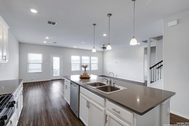 9416 Tennant Ln, Converse, TX 78109 - kitchen with appliances with stainless steel finishes, open floor plan, visible vents, and a sink
