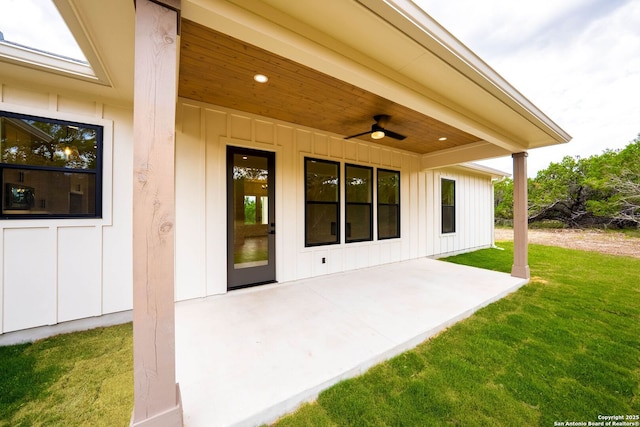 265 Vaquero Dr, Pipe Creek, TX 78063 - view of patio featuring a ceiling fan