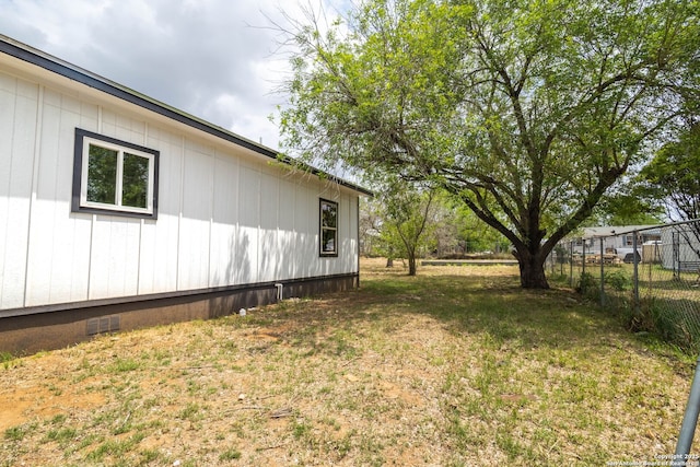 908 Plum, Floresville, TX 78114 - view of yard with fence