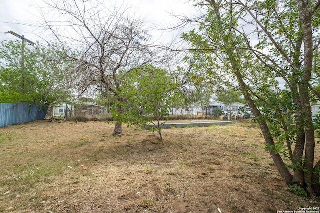 908 Plum, Floresville, TX 78114 - view of yard with fence