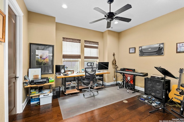 home office featuring wood finished floors, ceiling fan, recessed lighting, and baseboards