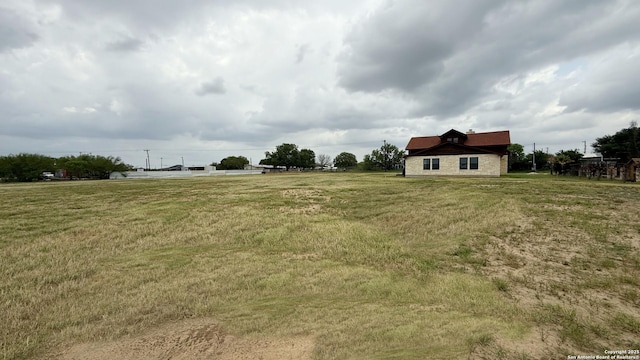 7274 Fm 327, Elmendorf, TX 78112 - view of yard