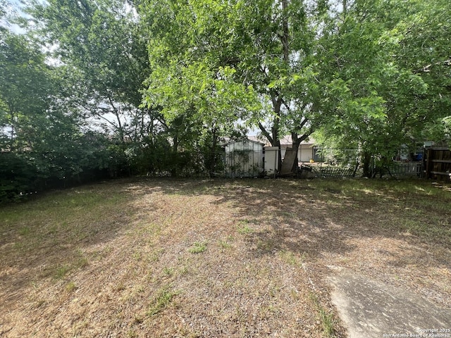 7322 Goya, San Antonio, TX 78239 - view of yard featuring fence