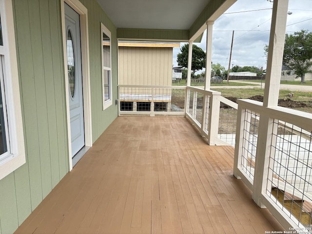 708 E 5th, Nixon, TX 78140 - wooden deck featuring a porch