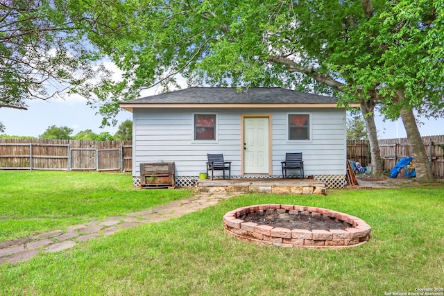 exterior space featuring a fenced backyard