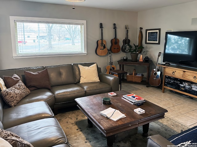 702 Schubert, Fredericksburg, TX 78624 - view of tiled living room