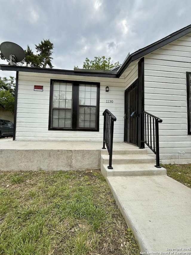 view of entrance to property