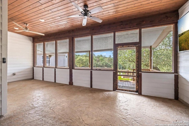 1547 Moon Vw, New Braunfels, TX 78132 - unfurnished sunroom featuring ceiling fan and healthy amount of natural light