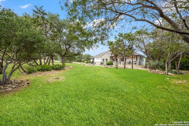 1547 Moon Vw, New Braunfels, TX 78132 - view of green lawn