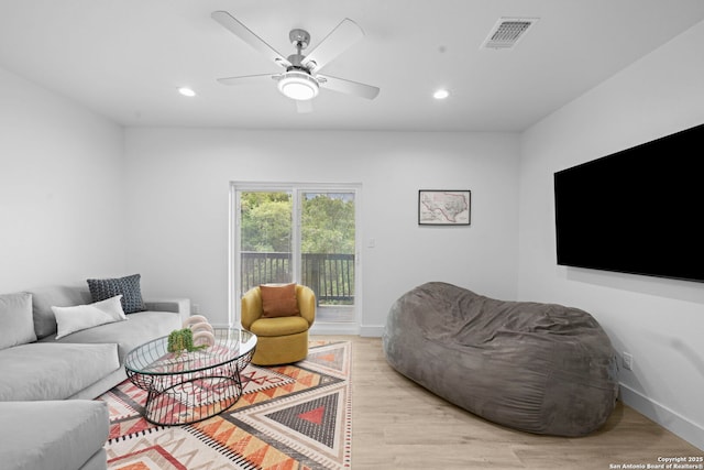 1880 Trail Pass Dr, Canyon Lake, TX 78133 - living area featuring visible vents, recessed lighting, light wood finished floors, and baseboards