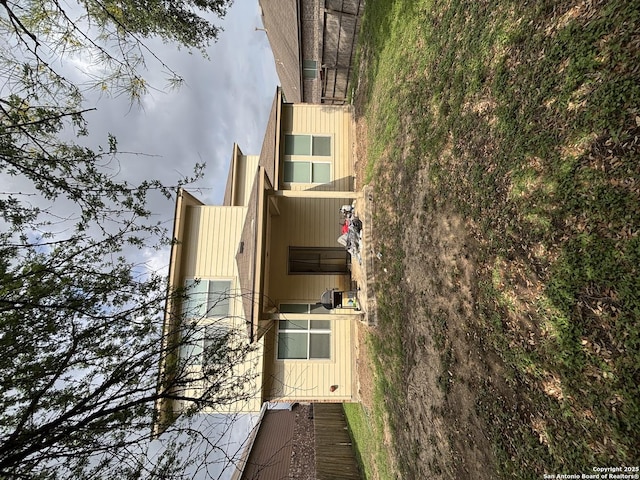 view of home's exterior