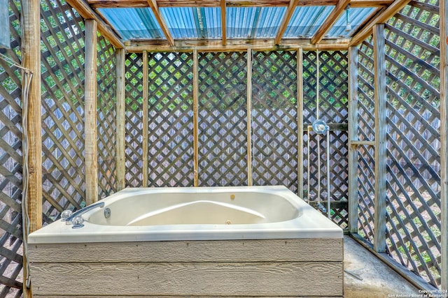 bathroom featuring a tub