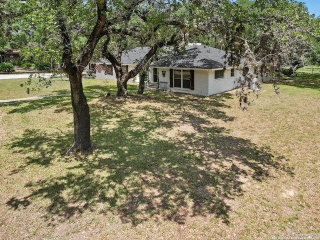 23 Sunrise, Pleasanton, TX 78064 - view of yard