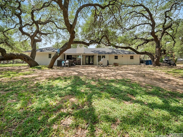 23 Sunrise, Pleasanton, TX 78064 - view of rear view of property
