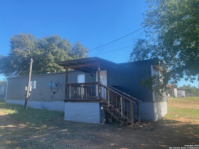 view of front of property