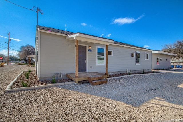 view of front of property