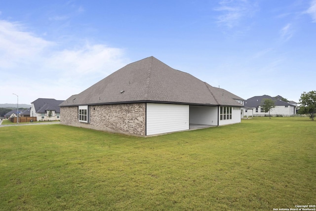 112 Matthew Path, Castroville, TX 78009 - rear view of property with a lawn