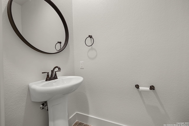 182 Torrey, New Braunfels, TX 78130 - view of bathroom