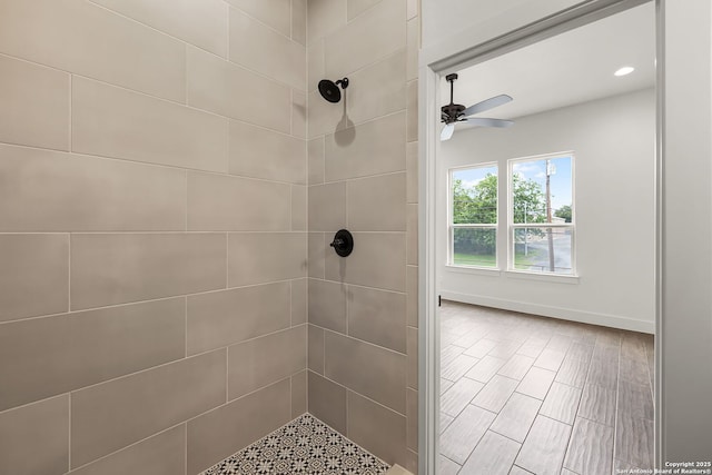 182 Torrey, New Braunfels, TX 78130 - full bath with tiled shower, a ceiling fan, baseboards, and recessed lighting