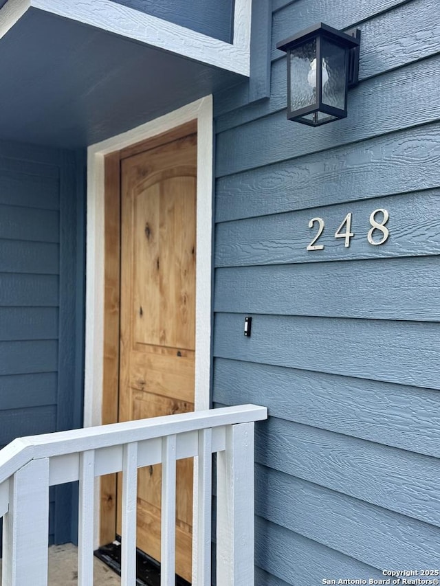 view of entrance to property