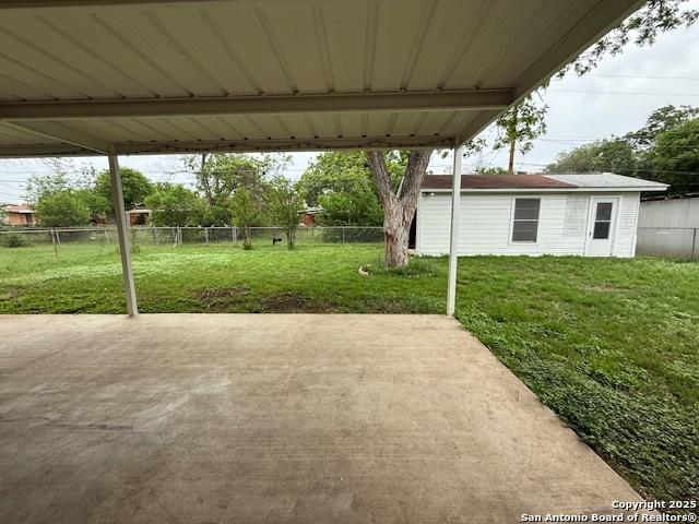4519 Creekmoor, San Antonio, TX 78220 - view of patio