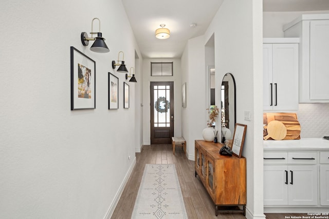 140 Cordova, Boerne, TX 78006 - foyer featuring wood finished floors and baseboards