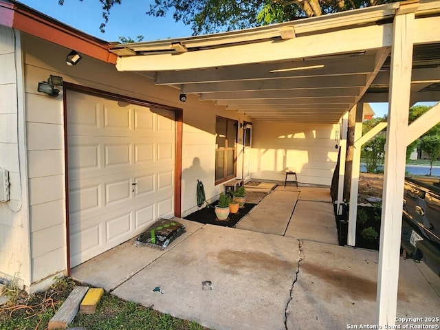 4802 Castle Brg, San Antonio, TX 78218 - view of patio with a garage