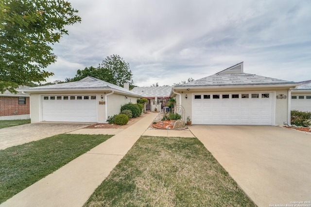 1323 Paragon Pl, Kerrville, TX 78028 - ranch-style house featuring a front yard