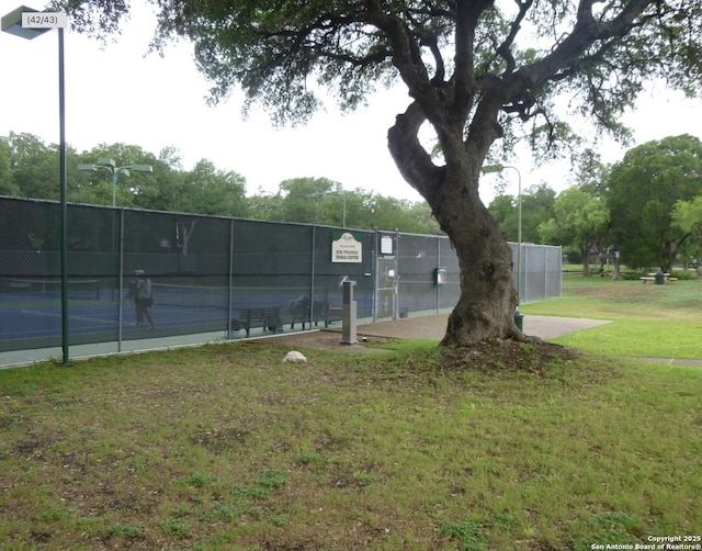 13110 Vista Del Mundo, San Antonio, TX 78216 - surrounding community featuring fence, a tennis court, and a lawn