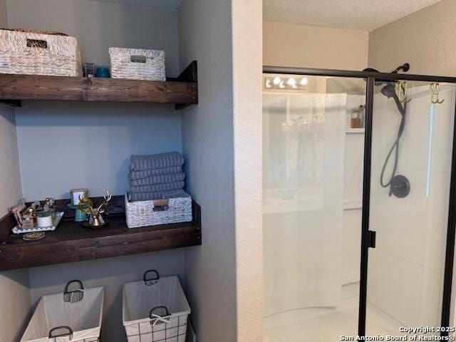 27342 Emilie Cyn, San Antonio, TX 78260 - bathroom with a stall shower
