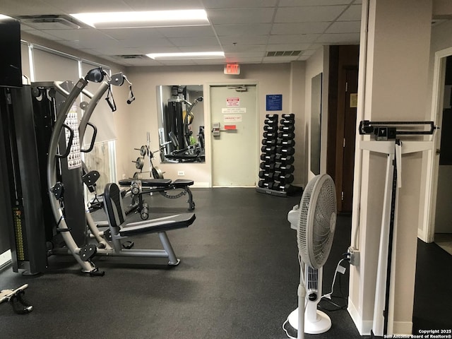 7039 San Pedro Unit 810, San Antonio, TX 78216 - exercise room with a drop ceiling