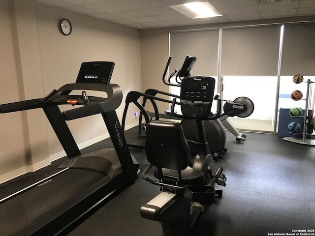 7039 San Pedro Unit 810, San Antonio, TX 78216 - workout area with a paneled ceiling