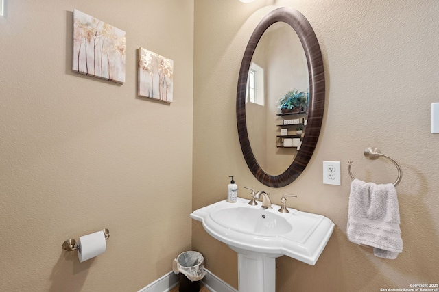 30406 Saddleridge, Bulverde, TX 78163 - view of bathroom
