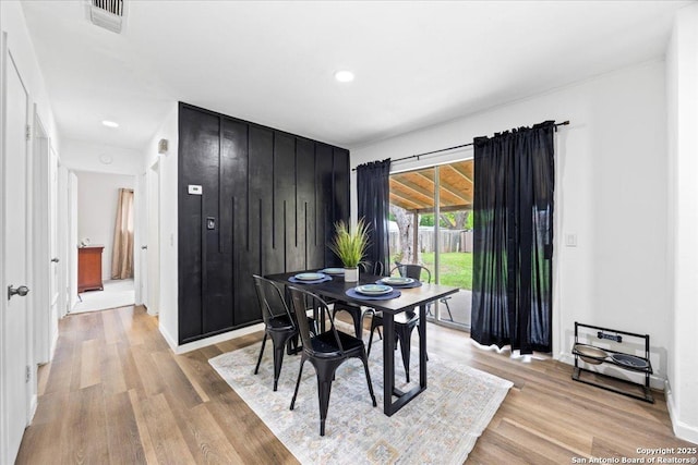 7722 Strolling Ln, Live Oak, TX 78233 - dining room with recessed lighting, light wood-type flooring, and visible vents