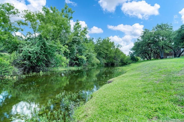 220 N School St, Boerne, TX 78006 - view of water feature