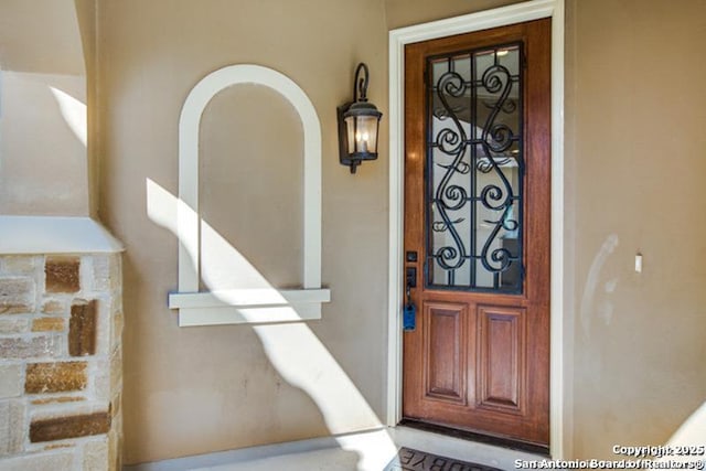 17739 Via Del Oro, San Antonio, TX 78257 - doorway to property featuring a porch