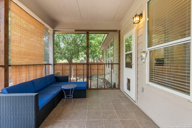 sunroom / solarium with an outdoor hangout area
